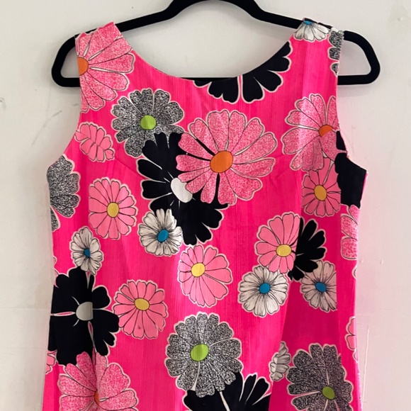 Hot pink floral Hawaiian print, maxi dress - Picture 4 of 10